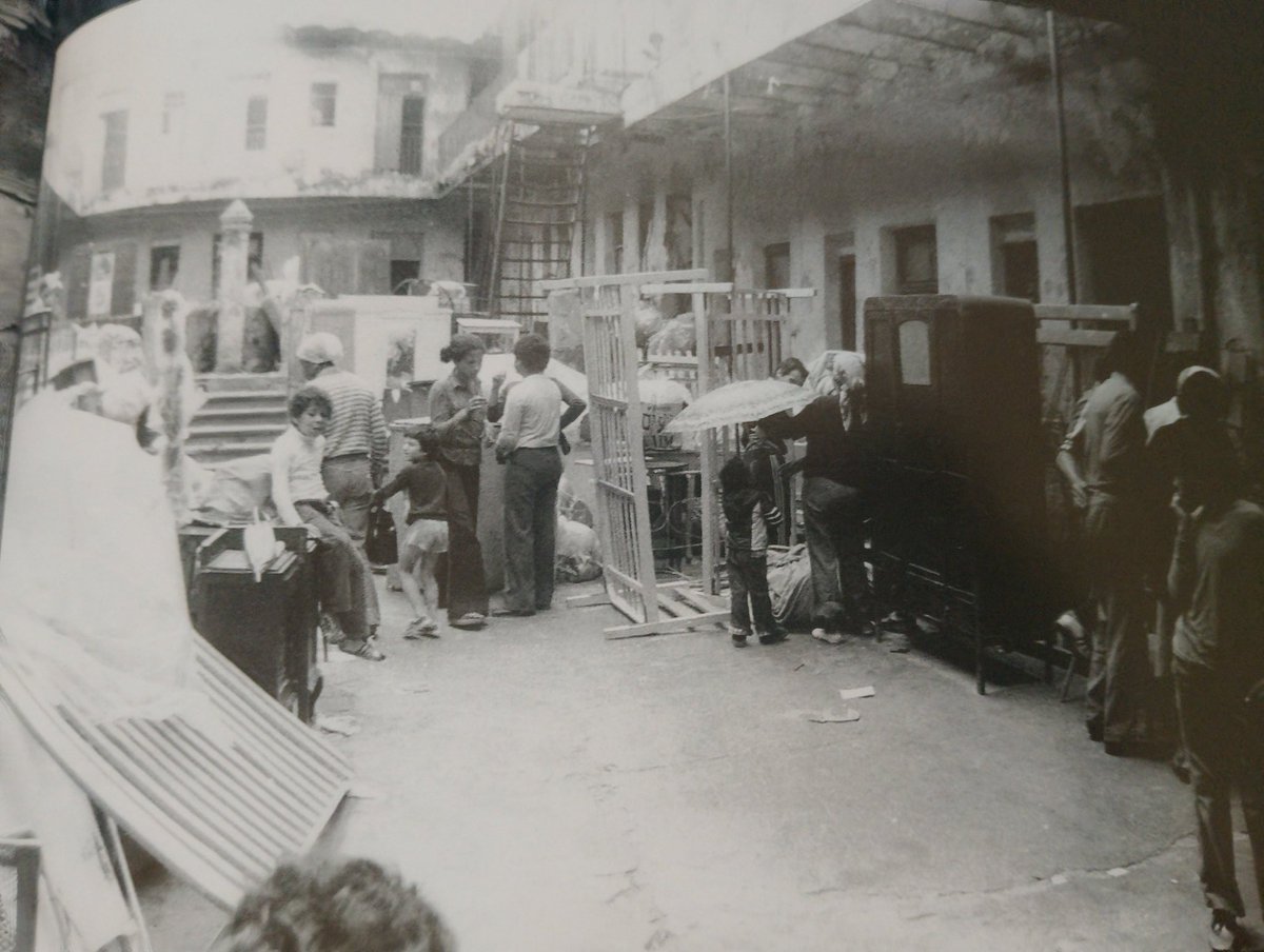 Hoy se conmemora el Día Nacional del Candombe, la Cultura Afrouruguaya y la Equidad étnico racial. 

El 3 de diciembre de 1978, los tambores sonaron por última vez en el emblemático conventillo Mediomundo. Una de las cunas inspiradoras del candombe.