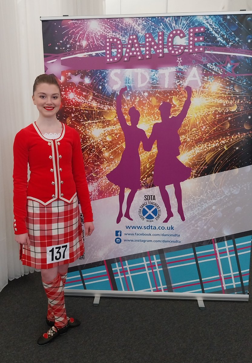 Carrick_Academy's tweet image. Congratulations to Aimee McDermott (4Y) who was nominated to attend the SDTA UK and European Scholarship. . She was awarded 3rd place in the Masterclass, Honours in her written paper, and placed 5th in her choreography