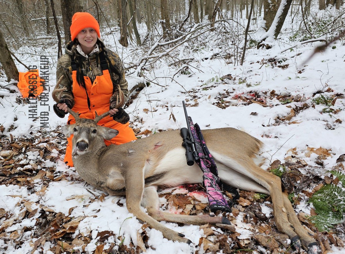 Mudformakeup71's tweet photo. Thank You Heavenly Father for this beautiful 11pt
#pennsylvaniadeer #pennsylvaniadeerhunting #rifleseason #thanksgiving # #buck #11point #camo #Savage #meat #weimeraner #mudformakeup #countrygirl #country #boots #countryroots #mudformakeup #blessed #god https://t.co/2FMDpYznHm