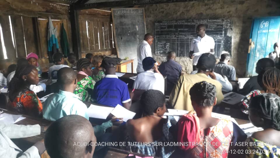 Coaching des tuteurs dans le camp des déplacés de Bulengo, sur l'administration du Test ASER baseline dans les écoles ciblées par le Projet #education  Est la Réponse de USAID.  <a href="/USAmbDRC/">Ambassadeur Lucy Tamlyn</a>    Projet exécuté par <a href="/AcudiAsbl/">ACUDI asbl</a>  grâce au financement de <a href="/USAID/">USAID</a> à travers <a href="/fhi360/">FHI 360</a>