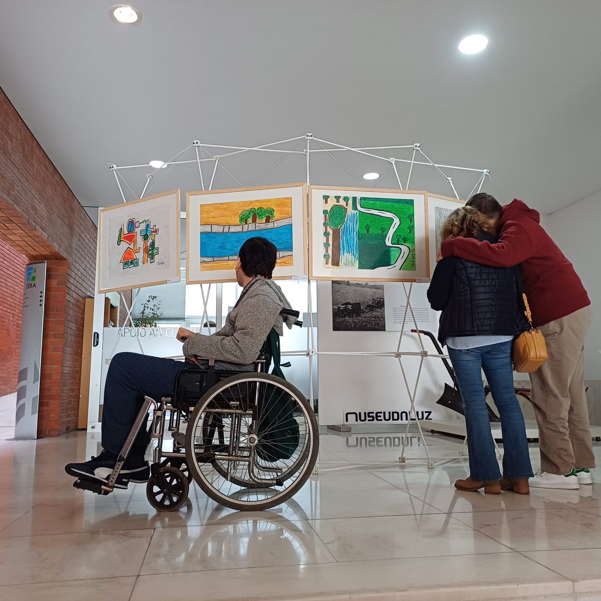 EDIA_Alqueva's tweet photo. A exposição "ARTE NUMA PERSPETIVA DIFERENTE - 23ª Edição" foi inaugurada hoje, Dia Internacional da Pessoa com Defici��ncia, na sede da EDIA, em Beja e pode ser visitada até 6 de janeiro de 2025.
A vendas revertem na integra para o CPCBeja.
#edia_alqueva #CPCBeja https://t.co/jxHP207TV0