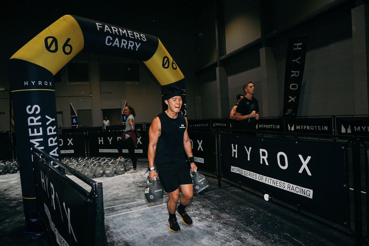Metcon0's tweet image. Touched grass and did my first solo Hyrox in Hong Kong 🇭🇰

Definitely an unforgettable and painful experience but already looking forward to do my next one in Bangkok 🇹🇭 next year 💪🏻
