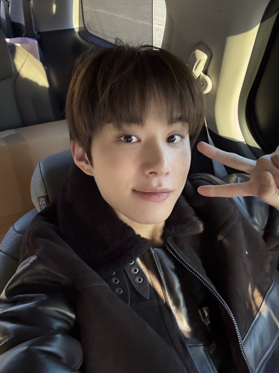127 vibe? JCC? or finding a person by kim jungwoo? 👀