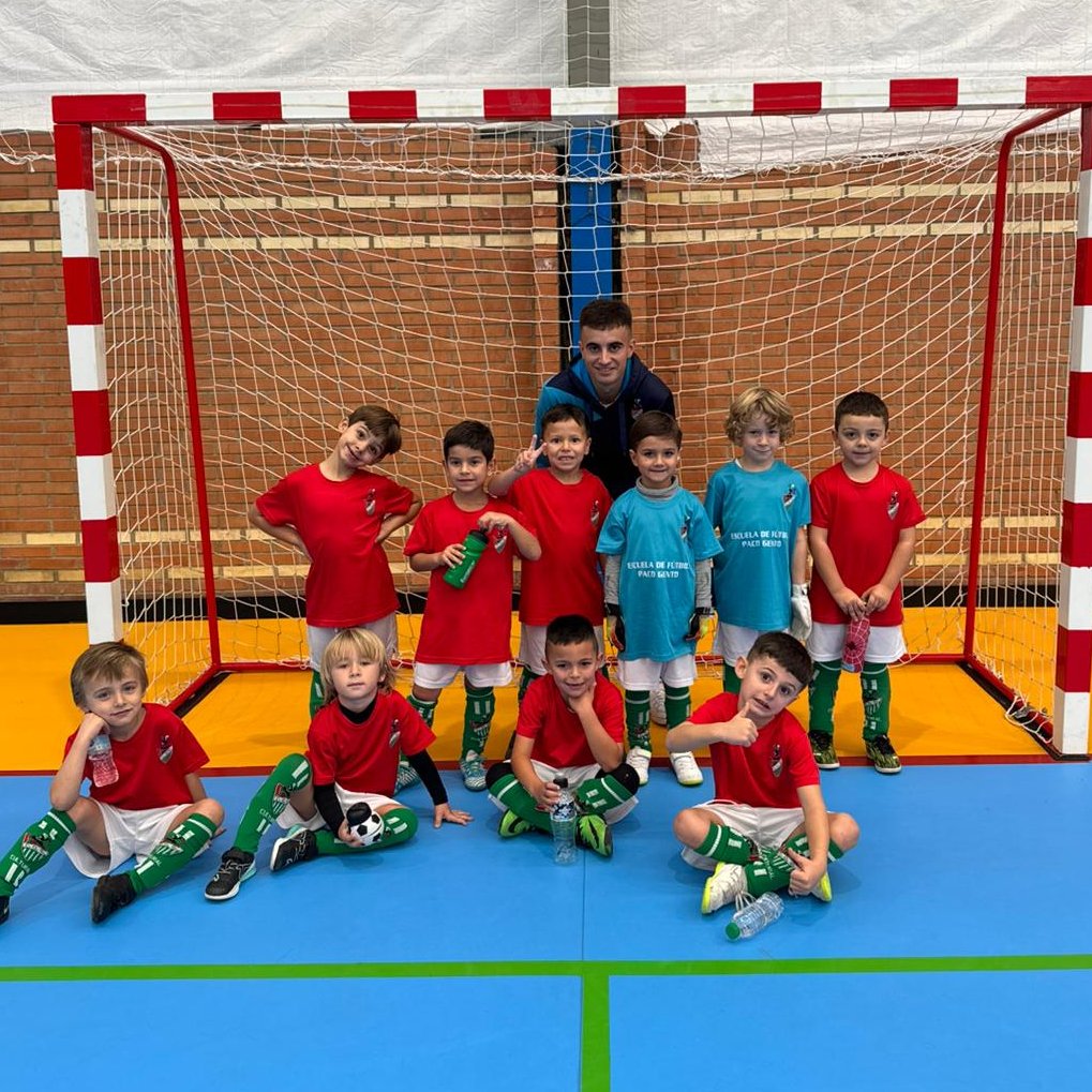 Real Federación Cántabra de Fútbol tweet media