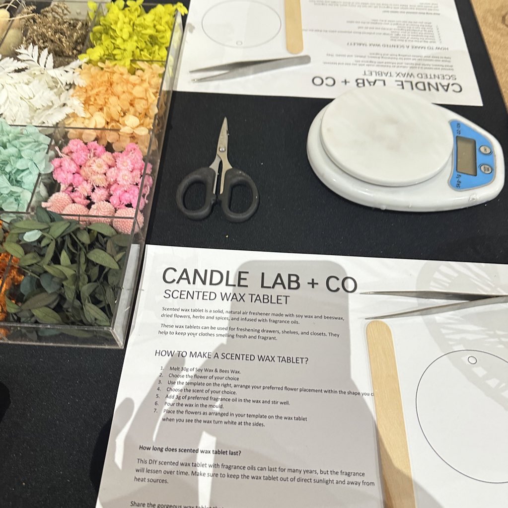 1LOVEKMG's tweet image. life outside stantwt 🥞🧈 

qrt with yours !!