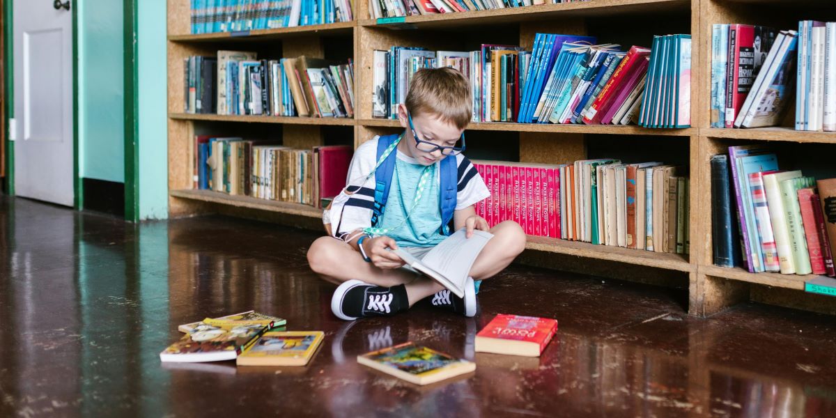 CILIP, SLG, the Great School Libraries Campaign, SLA and ASCEL have written a joint response to the DfE's Curriculum &amp; Assessment Review, highlighting the power and potential of school libraries and librarians.
Read full story and find out more:
cilip.org.uk/news/news.asp?…