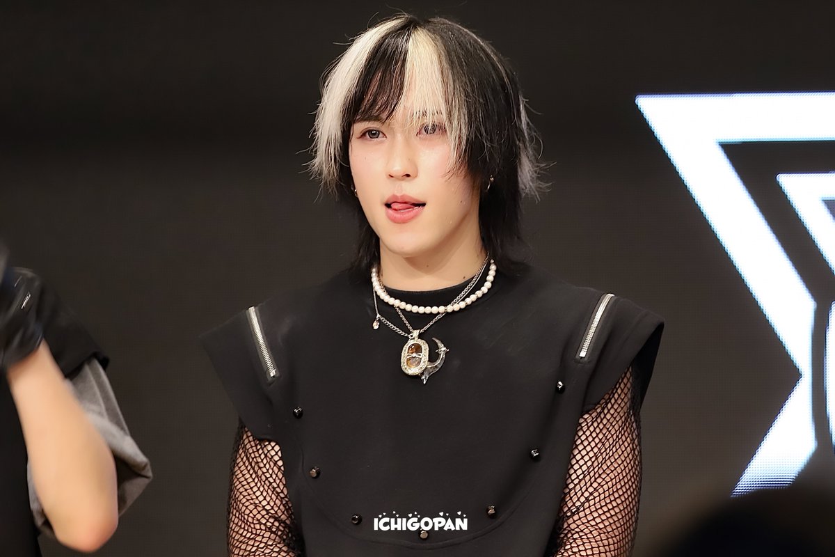 __meronyan5's tweet image. 241130 Def Class インストアライブ アリオ八尾 ꔛෆ

#DefClass #AKEY #DefClass_akey #デフクラス
@DefClass_ @dc_akey #イチゴパンshoT