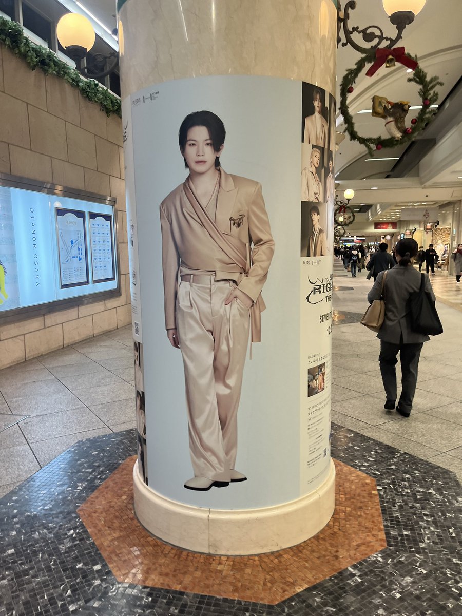 出勤時じゃなくて帰りにばったり会える向きだった~🥰🥰疲れが飛んでくわ😚🪽シュアペンさんが円柱囲んで写真撮ってて可愛かった🫶🏻うじ円柱とツーショ撮りたいけど今日は時間無く😣