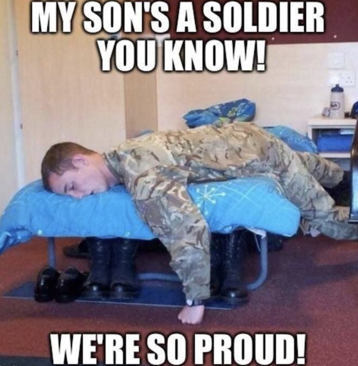 ForceMediaHQ's tweet image. Every day life in the army😂

#forceradio #militaryhumour