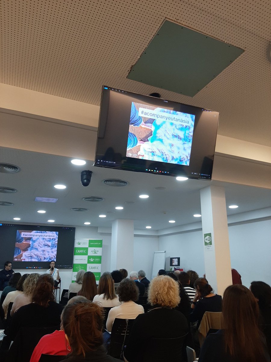 Espemartn7's tweet photo. Sala plena a la XI Jornada del Grup d'Ètica
Eutanàsia.....m'acompanyes?
Som-hi
#acompanyeueutanasia https://t.co/EXrvbgxOWU