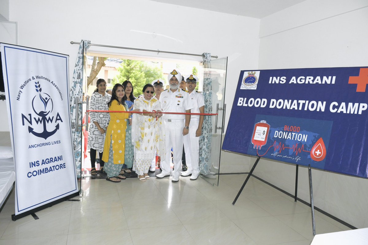 IN_Agrani's tweet photo. #NavyWeek24
#BloodDonationCamp was organised by #INSAgrani and #NWWA in collaboration with #CoimbatoreMedicalCollegeAndHospital . Event saw overwhelming participation of #IndianNavy and #IndianArmy personnel, defence civilians & families who donated blood for the noble cause. https://t.co/wcr74t7IB2