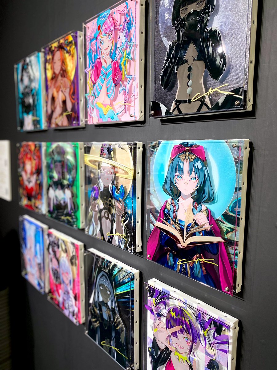 個展でも展示していた「太陽に仕える12人の星娘たち」シリーズの