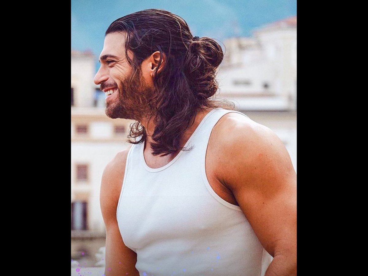 “Es un hermoso día, el sol brilla, me siento bien y nadie me va a detener ahora”.
(Freddie Mercury)

Buenos días con Can ❤️
#CanYaman
