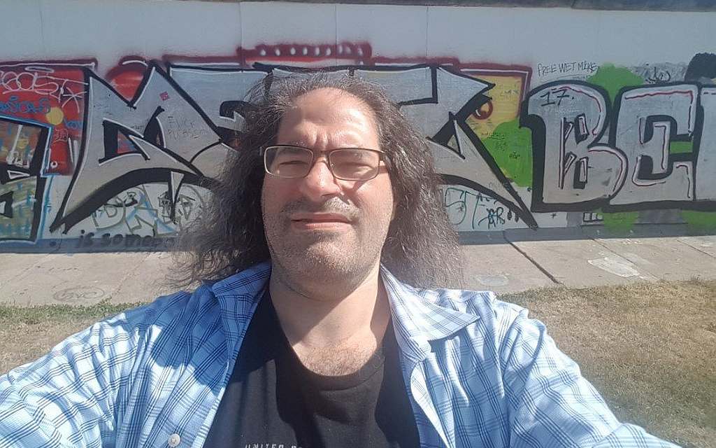 #DavidSchwartz: Engineer, visionary, memelord, O.G. spirit animal of #Schwonks. 🧠🐐