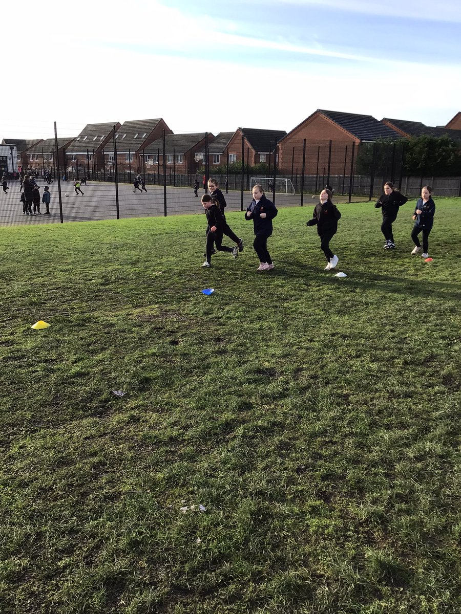 4B showed real determination in Cross Country and some run up to three minutes without stopping.