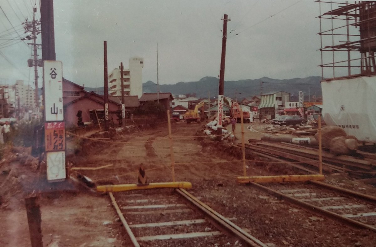 attakastory's tweet photo. 鹿児島市電 谷山仮電停から電停方向をみる 昭和54年1月4日 https://t.co/GPeGibOs0q