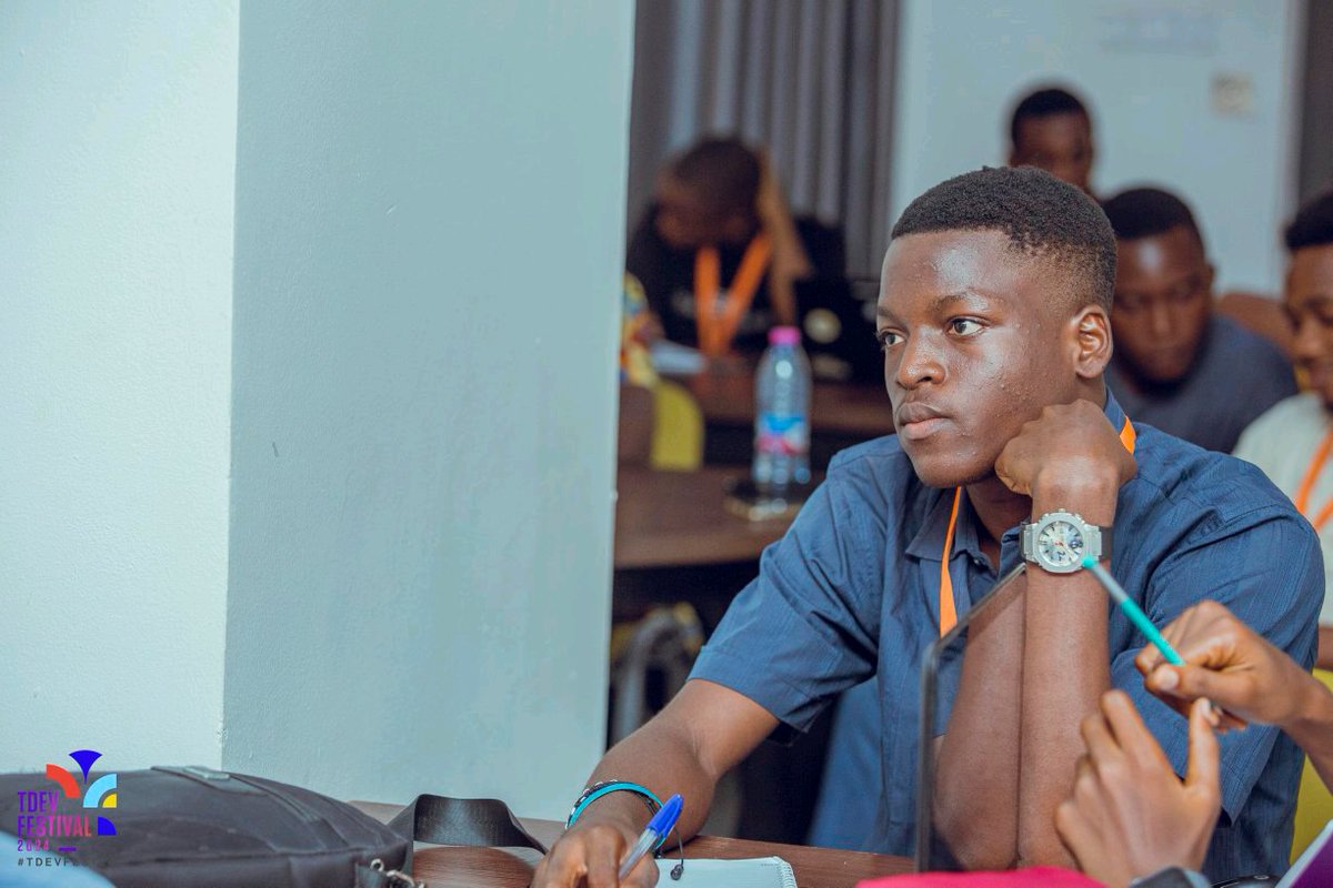 tdevorg's tweet image. La  messagerie professionnelle : Les bonnes pratiques pour communiquer en toute sécurité

#Throwback #TDEVFest24

Avec Ingrid MINLEKIBE, nous avons exploré l&apos;univers des noms de domaine.

Comment gérer efficacement et en toute sécurité son DNS pour des actions sécurisées ❓

👇