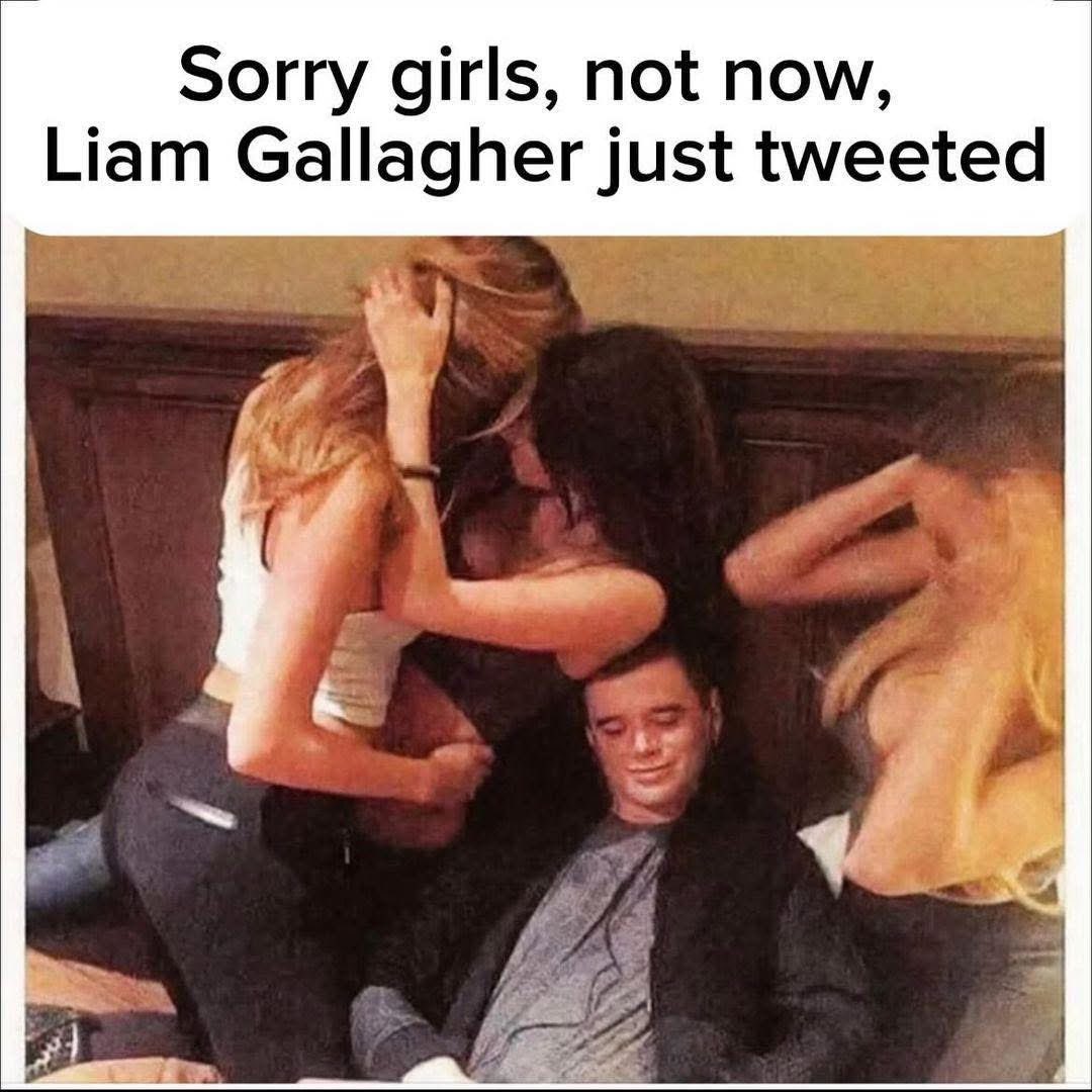 PeteMacLeod's tweet photo. @liamgallagher https://t.co/L2rlYdBrMv