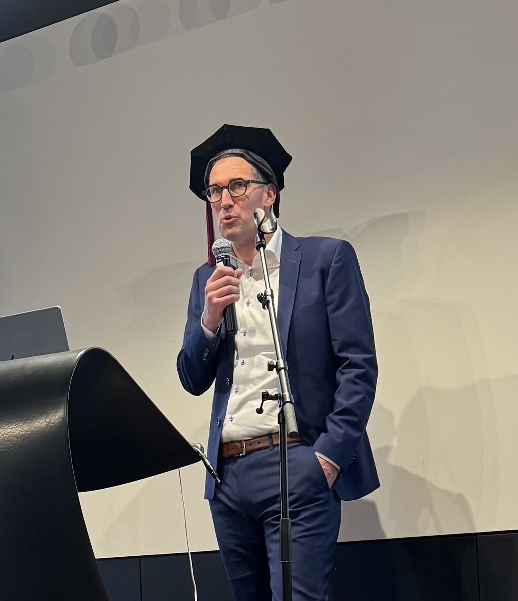 Neurochirurgie AZ Delta tweet media