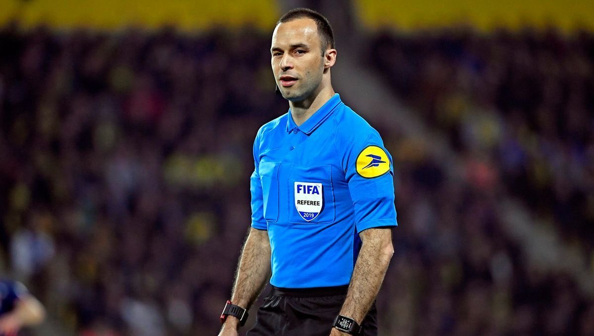 LaMinuteOM_'s tweet photo. 🔴 OFFICIEL : Jérôme Brisard sera l'arbitre principal d'#ASSEOM, dimanche à 20h45 ! https://t.co/SEPwxYOjPC