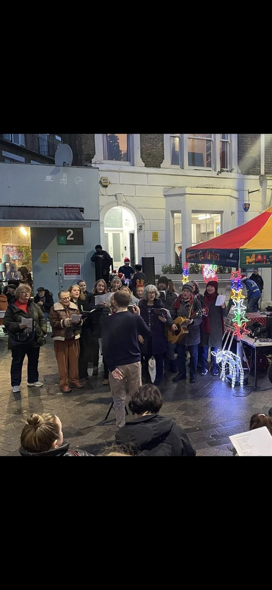 allsinghrcc's tweet photo. At the Maida Hill market on 30 Nov. See bio for info on 7 Dec concert and new term 14 Jan. All welcome #communitychoir#choirsinlondon#kilburn#queenspark#kensal#harlesden#westhampstead#ladbrokegrove https://t.co/oNIU1mwJSo