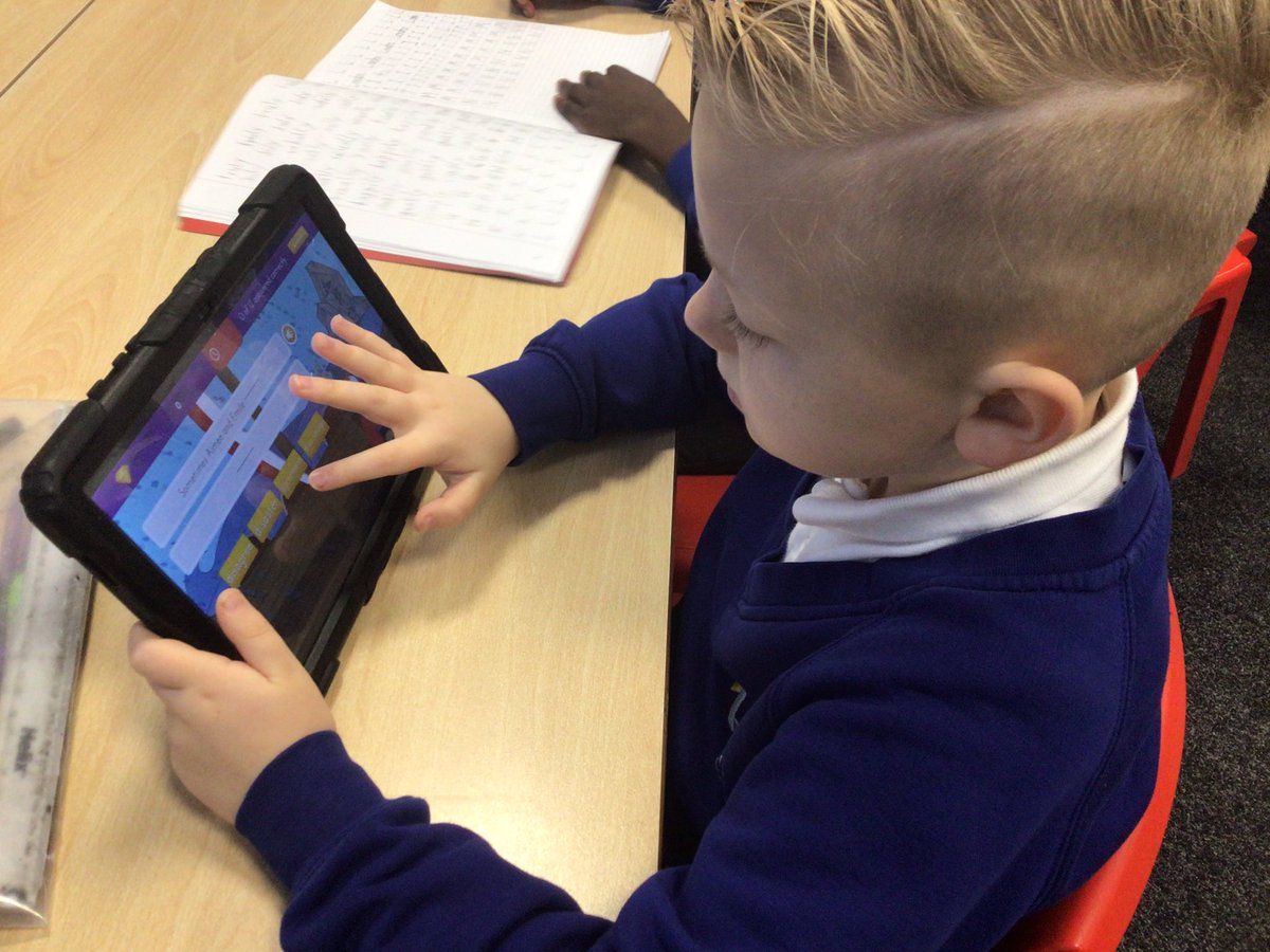 DeltaMerseyYr3's tweet photo. Starting the day with our Emile spelling task 😁 @DeltaMersey #MPAWriting https://t.co/wyNpze9Ym7