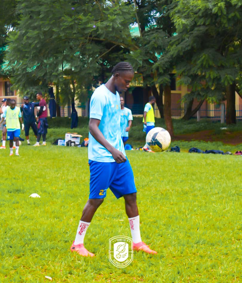 FC_AiglesRDC's tweet photo. Training session avant d'affronter l'OC Bukavu Dawa.
.
.
.
#fclesaiglesducongo #fcaiglesducongo #fcaigles #aiglesducongo #Bukavu #voyage #BukavuDawa #IllicoCashLigue1 #ProchainMatch https://t.co/cgQSOMnLsu