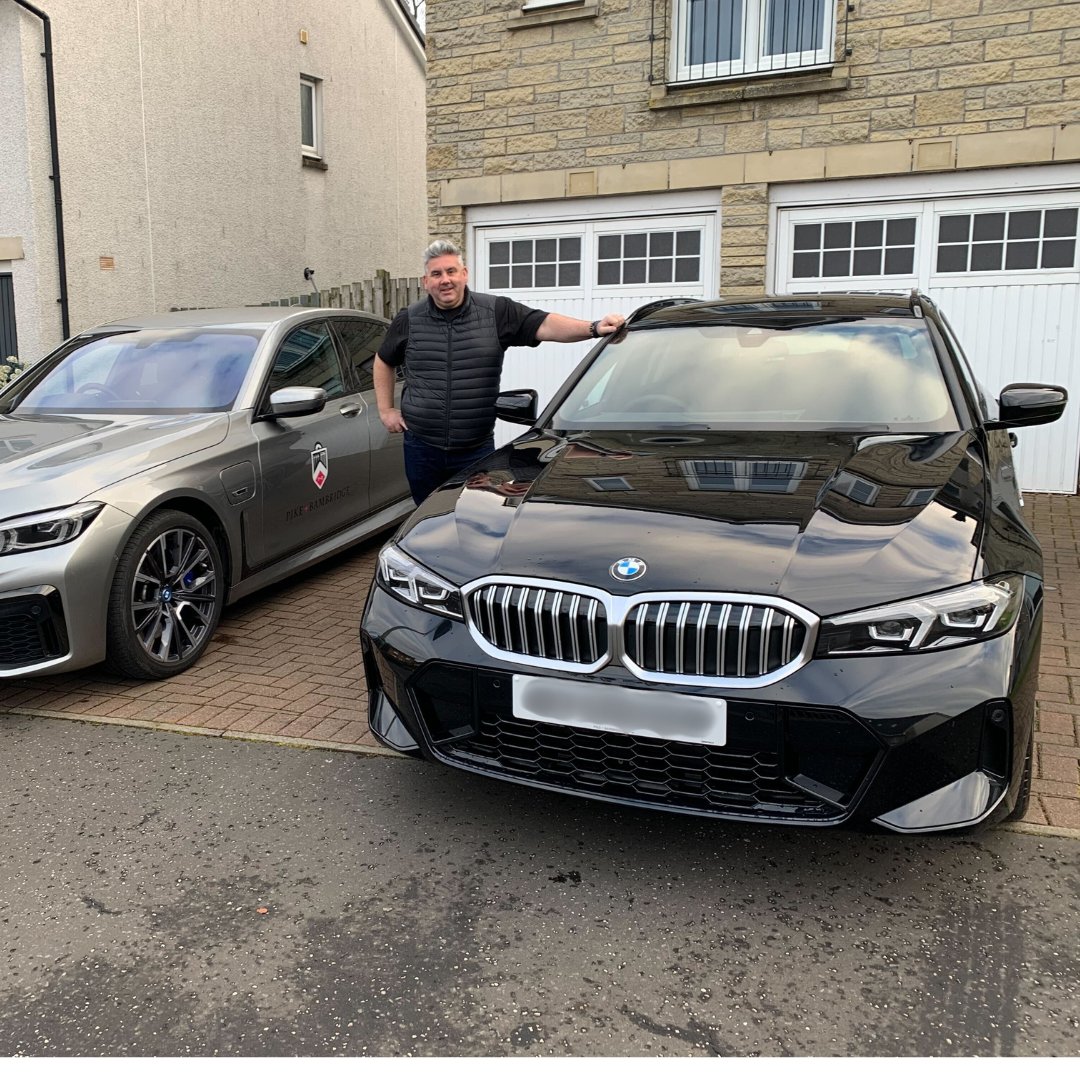 Long-standing P+B client John Devine was delighted with his new BMW 3 Series Touring, delivered to his home in Glasgow last week. 🚗

Enjoy your new car, John!