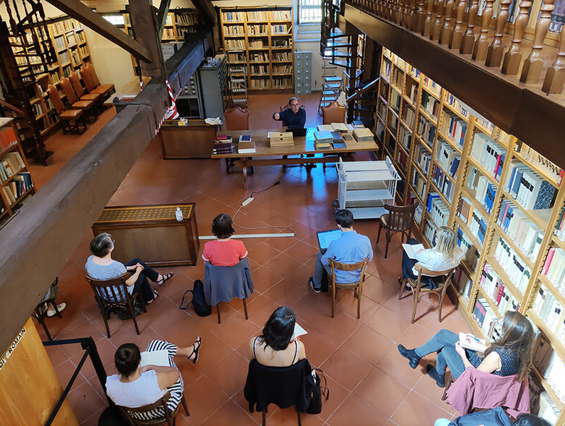 École française Rome #ResEFE (@ef_rome) on Twitter photo 📢 #RAPPEL #APPEL À CANDIDATURES en cours à l'<a href="/ef_rome/">École française Rome #ResEFE</a>
📌 #recrutement des #membres 2025/26, atelier d'initiation à la recherche #master, 3 ateliers de #formation et un appel à communication.
👉 Toutes les infos sur efrome.it/la-recherche/a…
#rechercheEFR #formationEFR 📢 #RAPPEL #APPEL À CANDIDATURES en cours à l'<a href="/ef_rome/">École française Rome #ResEFE</a>
📌 #recrutement des #membres 2025/26, atelier d'initiation à la recherche #master, 3 ateliers de #formation et un appel à communication.
👉 Toutes les infos sur efrome.it/la-recherche/a…
#rechercheEFR #formationEFR