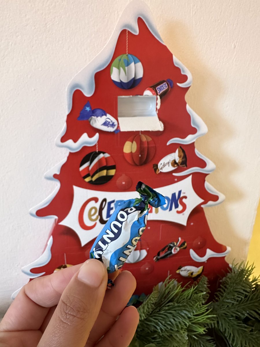 Absolutely_Lucy's tweet image. On the third day of Christmas my true love said to me... @UKCelebrations what the heck is going on? 3 Bounty in 3 days?! #celebrations #AdventCalendar