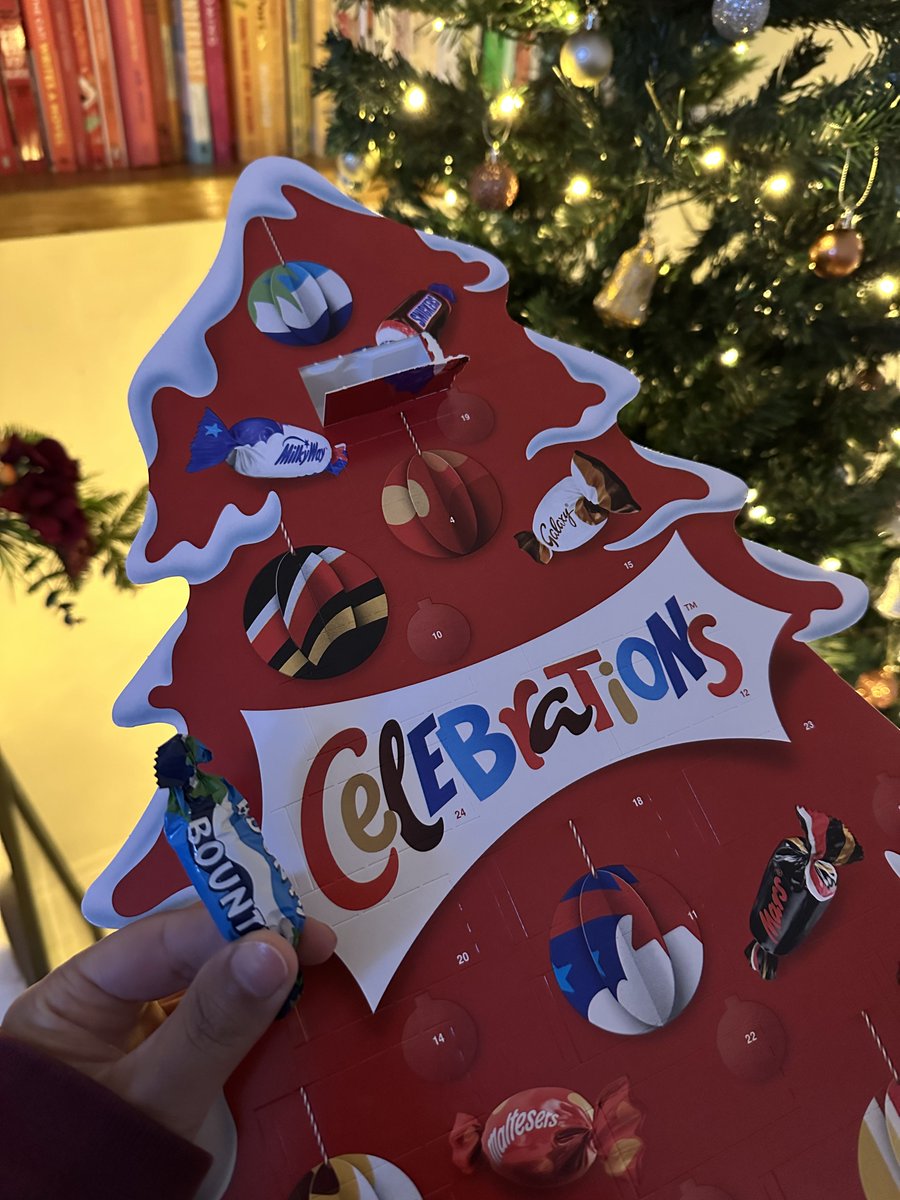 Absolutely_Lucy's tweet image. On the third day of Christmas my true love said to me... @UKCelebrations what the heck is going on? 3 Bounty in 3 days?! #celebrations #AdventCalendar