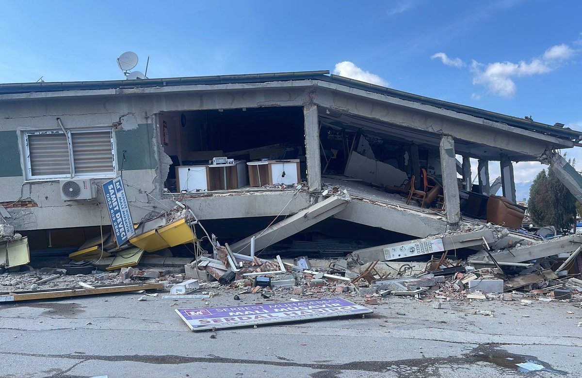 #MücbirSebepUzatılsın 
Neden Uzatılmalı sorusuna cevap çok açık. 
30 Kasım tarihinde Mücbir Sebep hali bitirildi ve ortam hiç bir şekilde eskisi gibi değil...