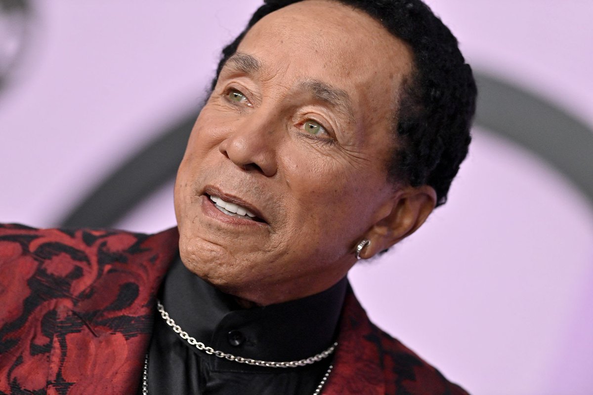 Simon Phillips (@soulfulsession) on Twitter photo OMG! Breaking news on <a href="/jazzfm/">Jazz FM</a> 
Smokey Robinson at <a href="/lovesupremefest/">Love Supreme</a>  2025 👀🔥🔥🔥 OMG! Breaking news on <a href="/jazzfm/">Jazz FM</a> 
Smokey Robinson at <a href="/lovesupremefest/">Love Supreme</a>  2025 👀🔥🔥🔥