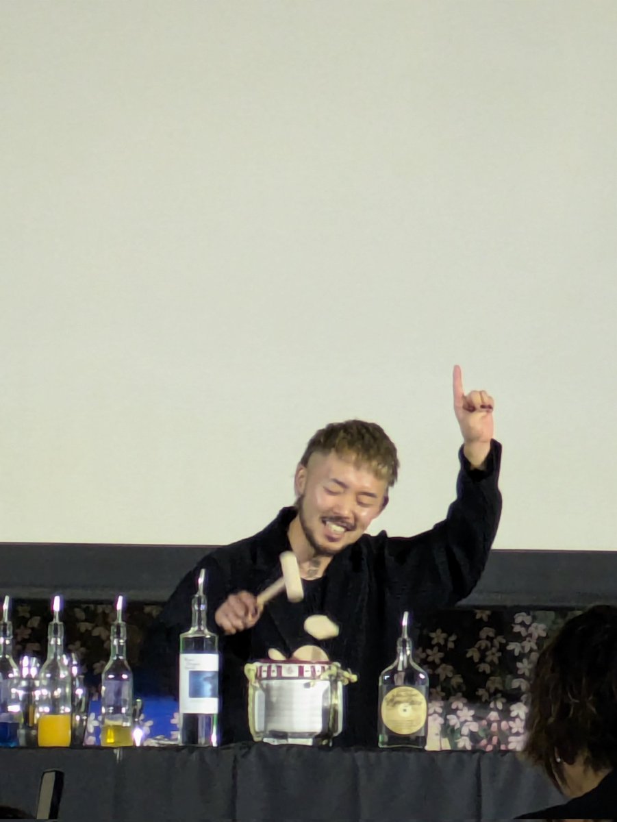 tanabeaki77's tweet photo. 三嶋大社で開催されたMoon Shine Cocktail Competition 2024を観てきた。カクテルコンペティションとか観たの初めてだったけど、色んな話しを聞けて楽しかった。なかなか面白い。
#MSCC2024 https://t.co/LSmsdkfLjK