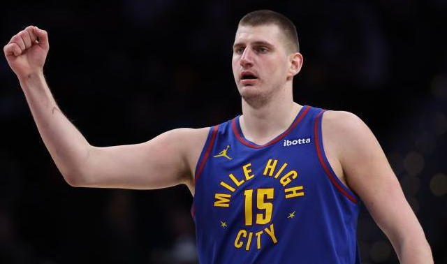 Nuggets_Brasil's tweet photo. 💸OLHA O BOLÃO!!!💸

Valendo um PIX DE R$ 100 🔥

Quantos PTS/REB/AST Nikola Jokic fará contra o Warriors hoje?

Regras:

1⃣ Seguir @Nuggets_Brasil e @AaronGordoBr 
2⃣ Like e RT NESSE Tweet
3⃣ Palpites até 23h59 https://t.co/GLgYrOHGOe