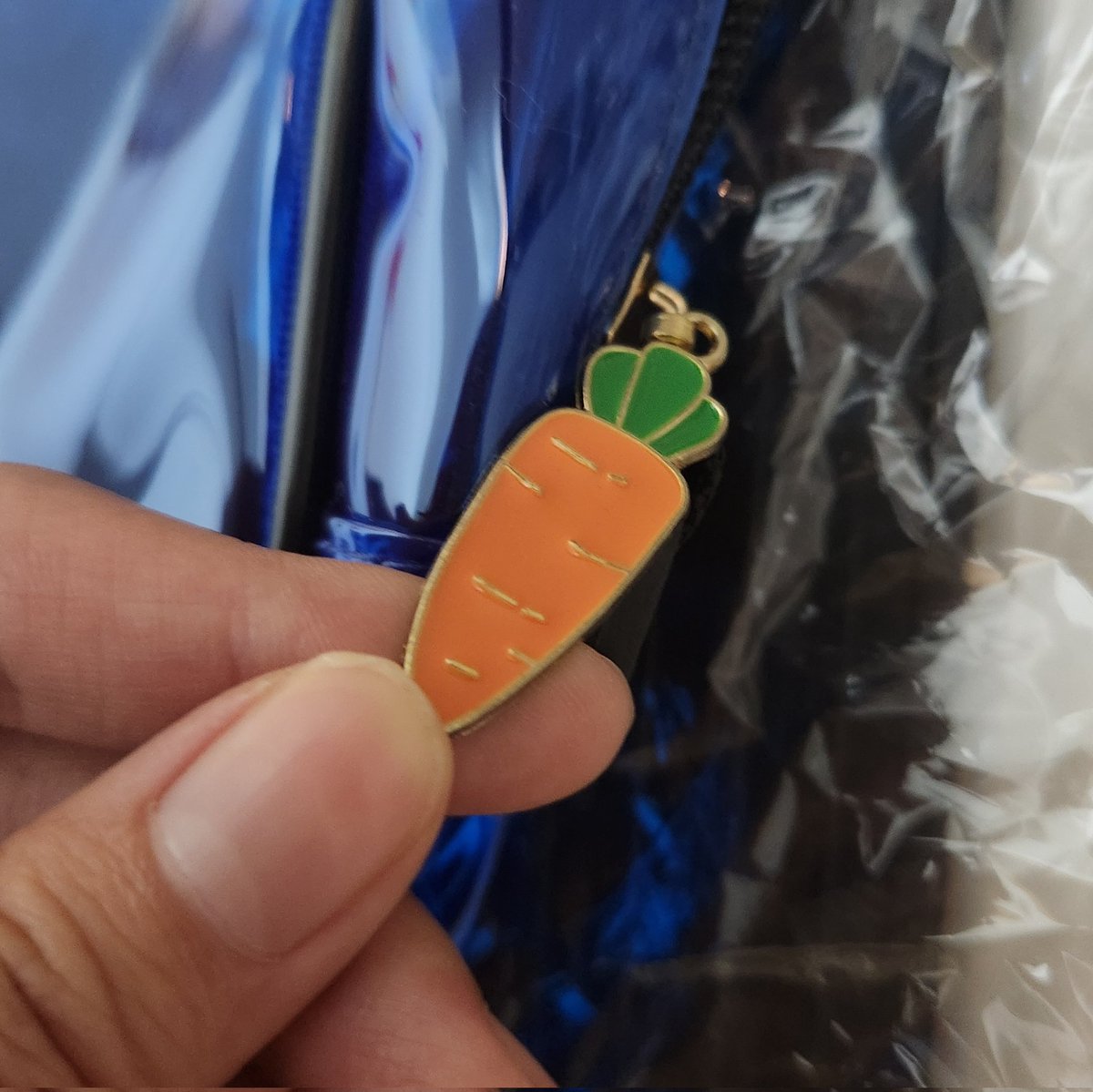 foryetao's tweet photo. Giving away Yetao bunny themed jelly bag + HQ photocards (individually sleeved)
Free shipping globally - just Like + RT + Reply to enter 🧡 https://t.co/olUh3FECQO
