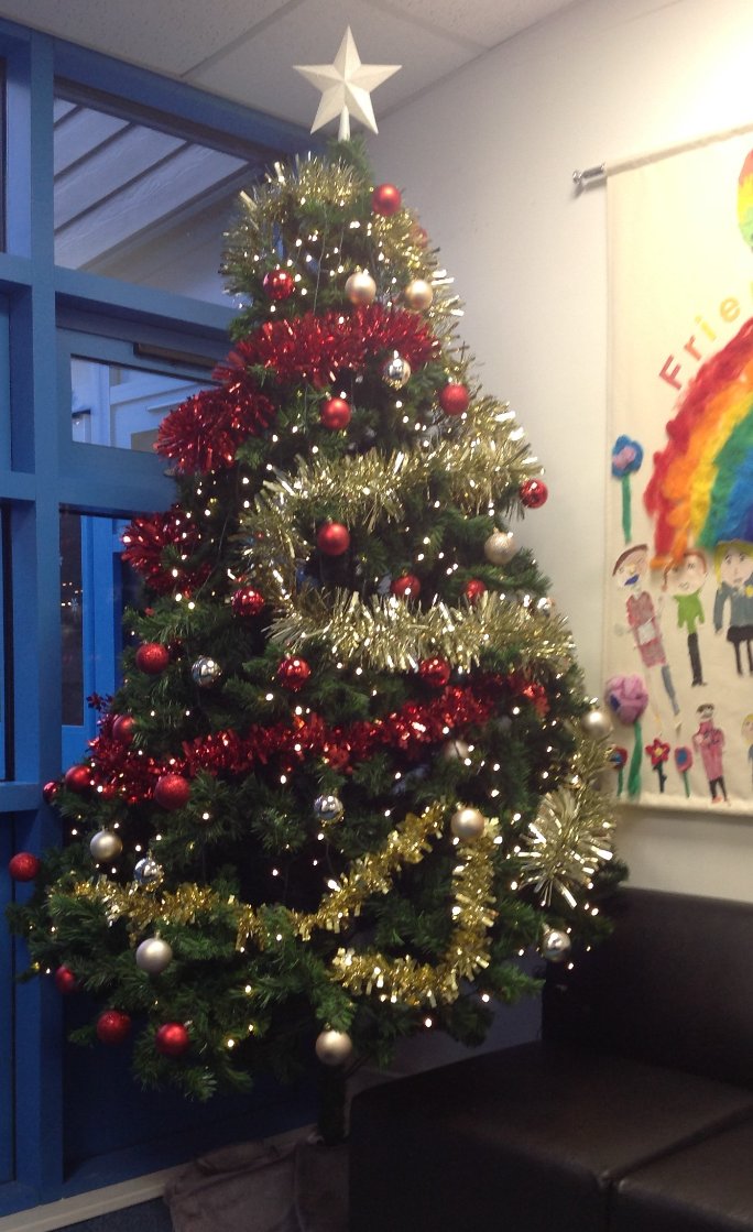 We were very excited to get our Christmas tree up and decorated.  Thank you to Mrs Ellis and the School Council.  It looks fabulous! 🎄🎅