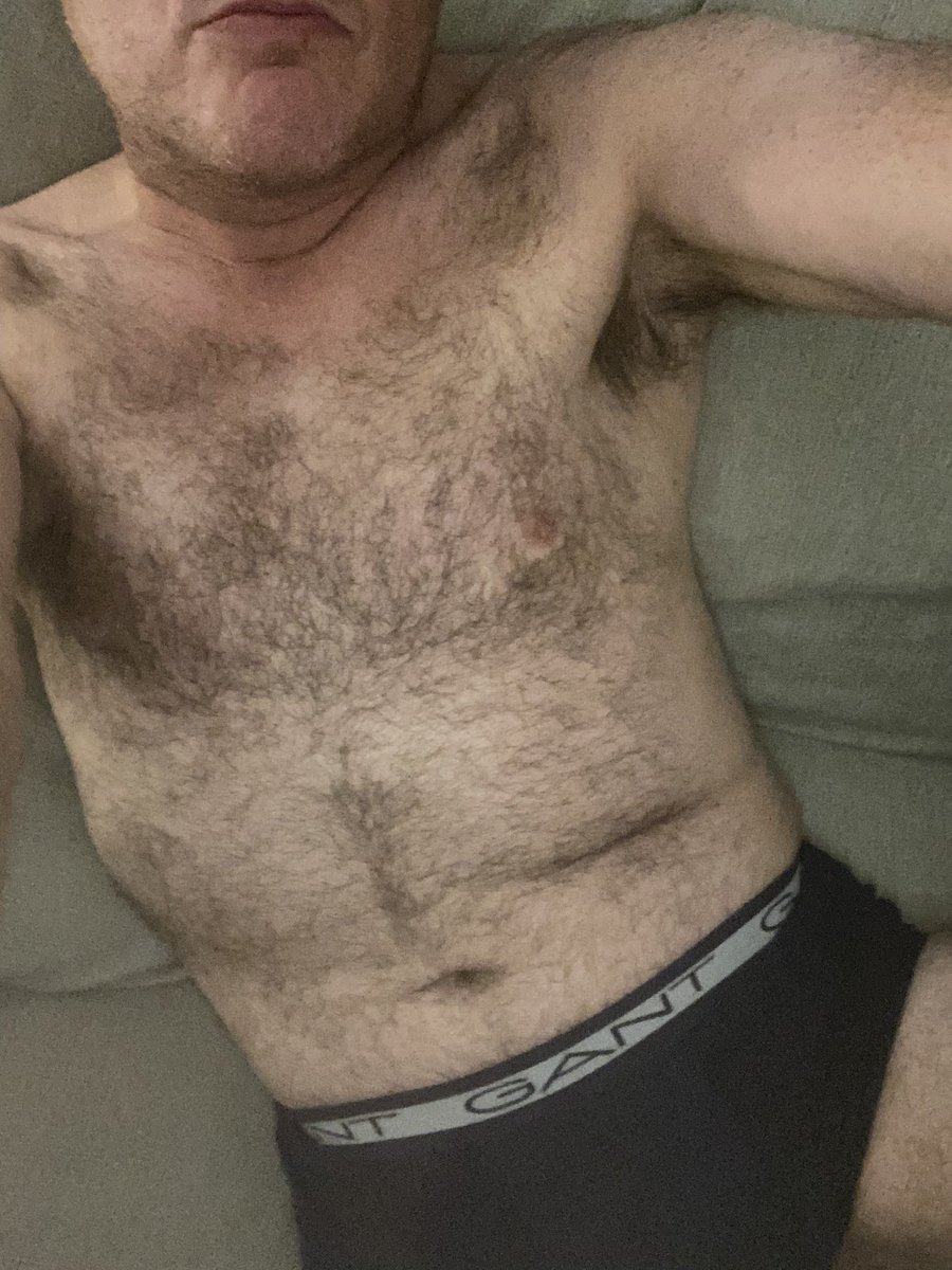 Paulus984's tweet photo. @greetinghimeros Delicious…. Mines nit quite as hairy https://t.co/X1ogyLsJhx