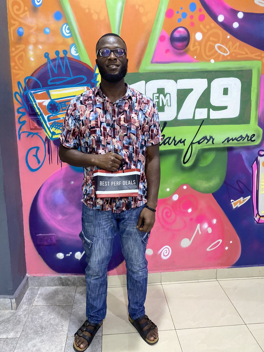 Y1079FM's tweet image. November was a blast!

And here’s a shoutout to the winners of our YAt16 giveaways! 

You’re amazing listeners. And this is our “Thank you” for celebrating 16 amazing years with the Best Urban Radio Station. 
No 🧢!!
#WinWinWinWin 
#YAt16