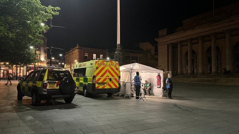 Lucy Ashton (@lutheblue) on Twitter photo Safe Square is a place in Sheffield city centre where people on a night out can go if they need help
It will operate over Christmas but needs long term funding to continue in 2025
📱bbc.co.uk/news/articles/…
🎧<a href="/DouglasJSheff/">Douglas Johnson</a> talking to <a href="/elliecolton_/">Ellie Colton</a>
bbc.co.uk/programmes/p0j… Safe Square is a place in Sheffield city centre where people on a night out can go if they need help
It will operate over Christmas but needs long term funding to continue in 2025
📱bbc.co.uk/news/articles/…
🎧<a href="/DouglasJSheff/">Douglas Johnson</a> talking to <a href="/elliecolton_/">Ellie Colton</a>
bbc.co.uk/programmes/p0j…