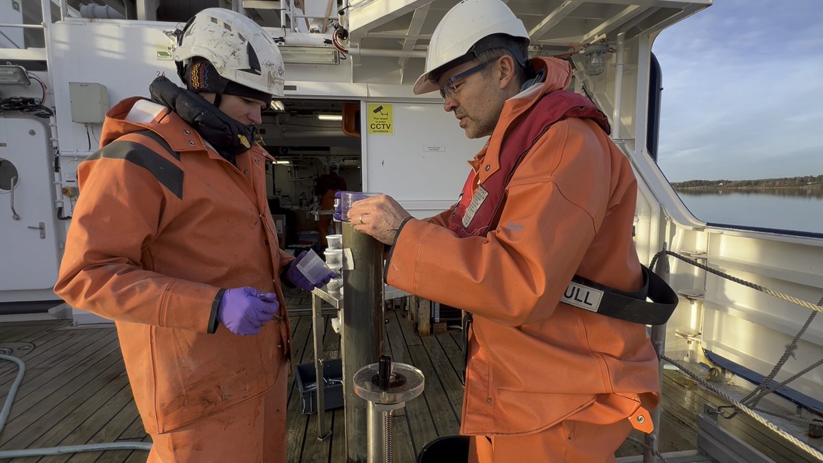 R/V Skagerak (@rv_skagerak_gu) on Twitter photo What can bottom sediments tell us about the history of #microplastics on the Swedish West Coast? Come on board the #RVSkagerak and take a closer look... <a href="/goteborgsuni/">Göteborgs universitet / University of Gothenburg</a> #MarineChemistry #MarineGeology
gu.se/en/news/tracin… What can bottom sediments tell us about the history of #microplastics on the Swedish West Coast? Come on board the #RVSkagerak and take a closer look... <a href="/goteborgsuni/">Göteborgs universitet / University of Gothenburg</a> #MarineChemistry #MarineGeology
gu.se/en/news/tracin…