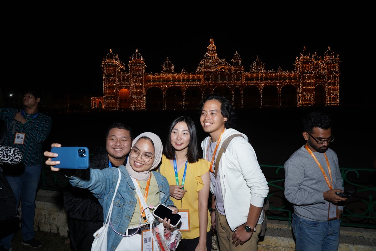 UNLEASHlab's tweet image. Two years ago, UNLEASH India brought together 1,000 changemakers to design innovative solutions for a sustainable future!