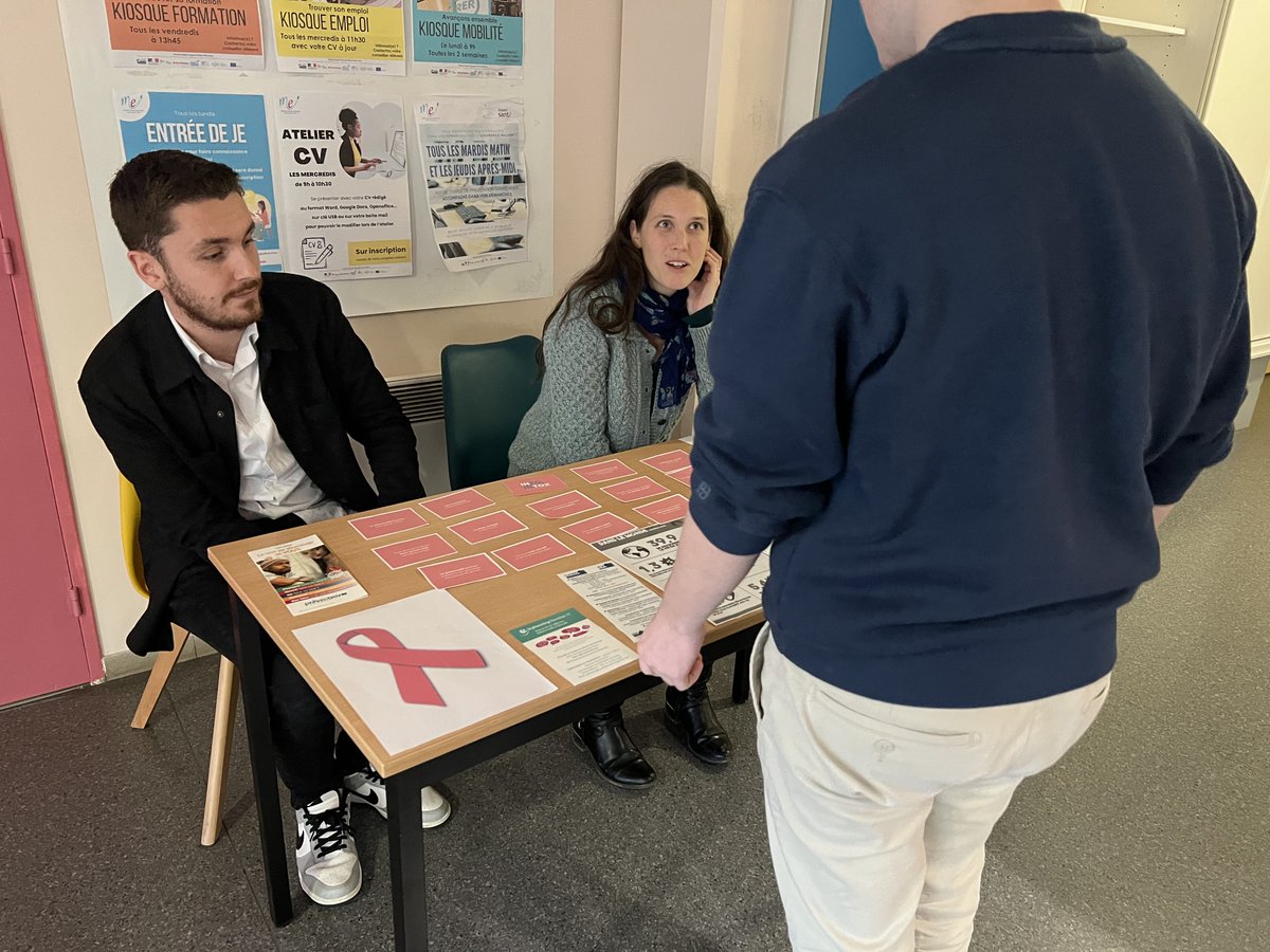 Notre chargé de prévention santé et notre psychologue informent le public sur le VIH.
#vih #espacesanté #santé #missionlocale #pliemelunvaldeseine