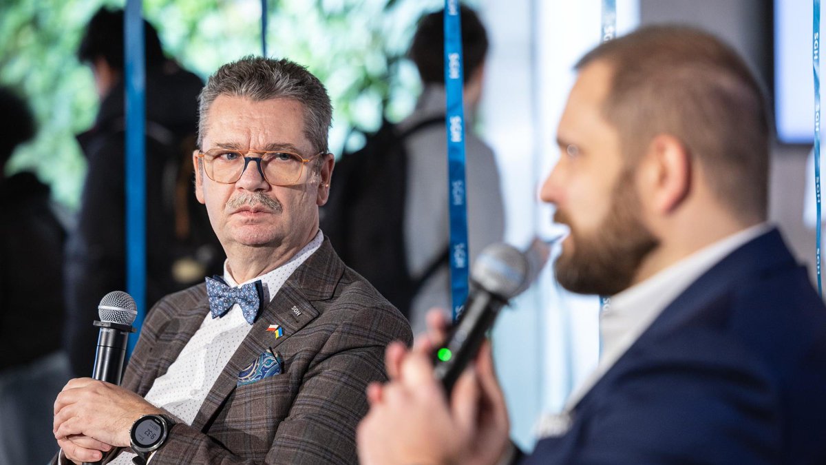 MSWiA 🇵🇱 (@mswia_gov_pl) on Twitter photo 🏫 Minister <a href="/TomaszSiemoniak/">Tomasz Siemoniak</a> wziął udział w uroczystości otwarcia nowego budynku Szkoły Głównej Handlowej w #Warszawa Centrum Przestrzeni Innowacyjnej.
📌 <a href="/SGHWarsaw/">SGH w Warszawie</a> 🏫 Minister <a href="/TomaszSiemoniak/">Tomasz Siemoniak</a> wziął udział w uroczystości otwarcia nowego budynku Szkoły Głównej Handlowej w #Warszawa Centrum Przestrzeni Innowacyjnej.
📌 <a href="/SGHWarsaw/">SGH w Warszawie</a>