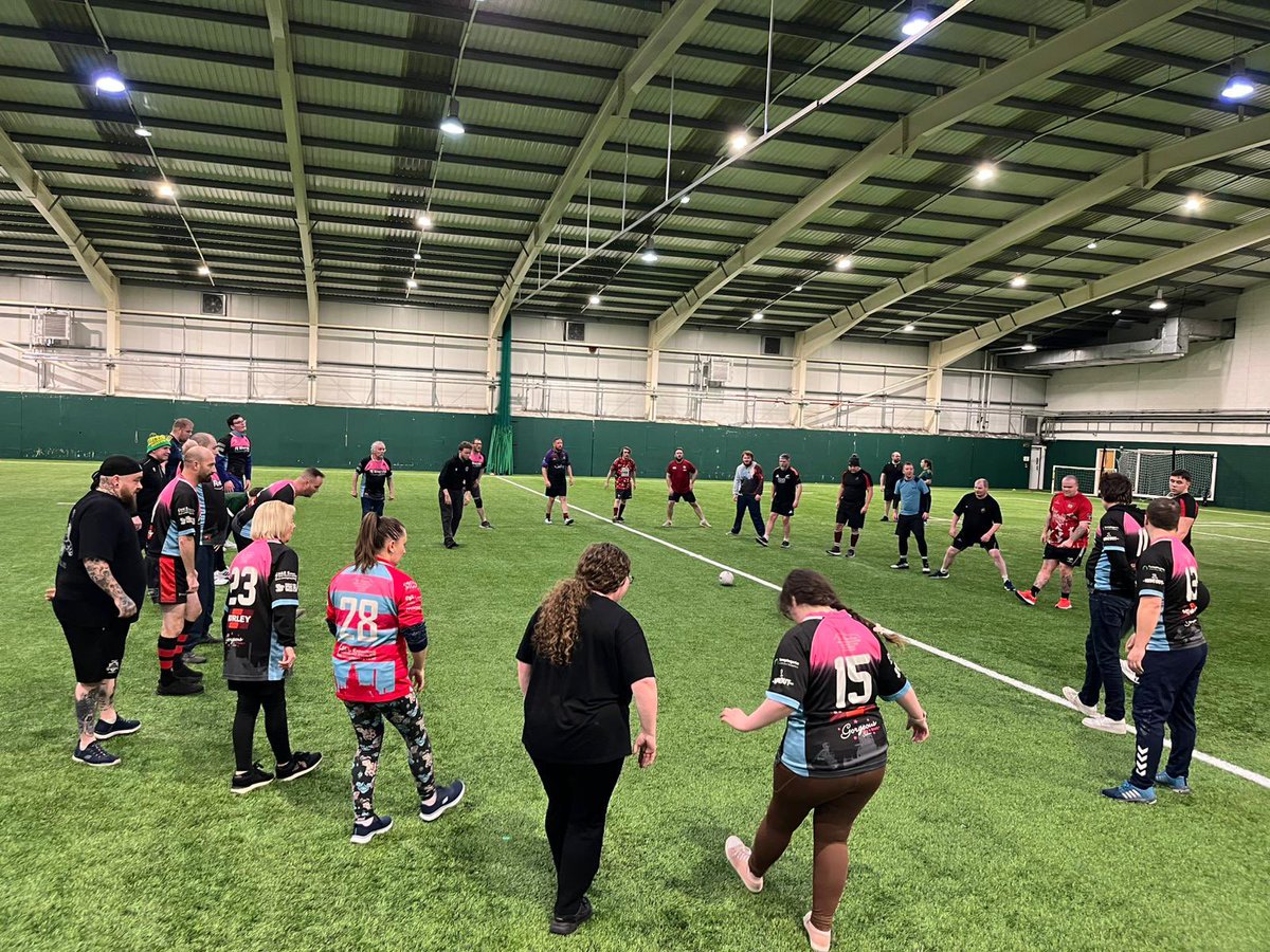 Ospreys in the Community (@communityosprey) on Twitter photo Our first mixed ability club training night at Llandarcy 🙌
Thank to the <a href="/PTPANTHERSS/">Port Talbot Panthers RFC</a> and <a href="/SwanseaGlads/">GladiatorsRFC</a> for joining us 🖤
<a href="/NPTCGroup/">Grŵp Colegau NPTC Group of Colleges</a>
<a href="/SonyUKTEC/">Sony - UK Technology Centre</a>
<a href="/WRU_Community/">WRU Community - Wrth galon y genedl</a>
#MoreThanRugby Our first mixed ability club training night at Llandarcy 🙌
Thank to the <a href="/PTPANTHERSS/">Port Talbot Panthers RFC</a> and <a href="/SwanseaGlads/">GladiatorsRFC</a> for joining us 🖤
<a href="/NPTCGroup/">Grŵp Colegau NPTC Group of Colleges</a>
<a href="/SonyUKTEC/">Sony - UK Technology Centre</a>
<a href="/WRU_Community/">WRU Community - Wrth galon y genedl</a>
#MoreThanRugby
