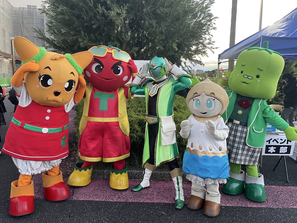 まだまだ
#2024日本ローカルヒーロー祭
の写真は続きます📸

日本には色んなヒーローが
たくさんいることを
栃木県民にも伝えたいです✨️

主催 #ヤツルギ ファミリー
いつもありがとうございます😊

#トチノキッド
#鳳神ヤツルギ
#ガイオン #キサラ
#もぐべじ