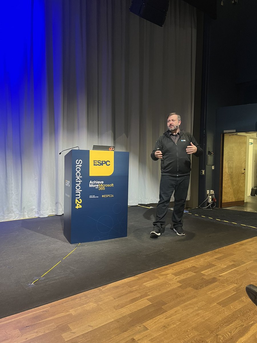 Paul Hunt #MVP #Maker (@cimares) on Twitter photo Kicking off #espc24 with <a href="/DanielGlenn/">Daniel Glenn</a> session on Knowledge Management without Viva Topics.. Kicking off #espc24 with <a href="/DanielGlenn/">Daniel Glenn</a> session on Knowledge Management without Viva Topics..