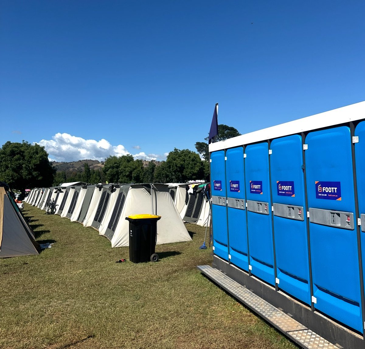 FoottWSolutions's tweet image. Great Vic Bike Ride with over 3000 participants on the move last week. Block toilets, single toilets, waste &amp;amp; recycling bins, cardboard collection &amp;amp;CDS Vic eligible container collection service provided by Team FOOTT. A massive but memorable event that we love being involved in.