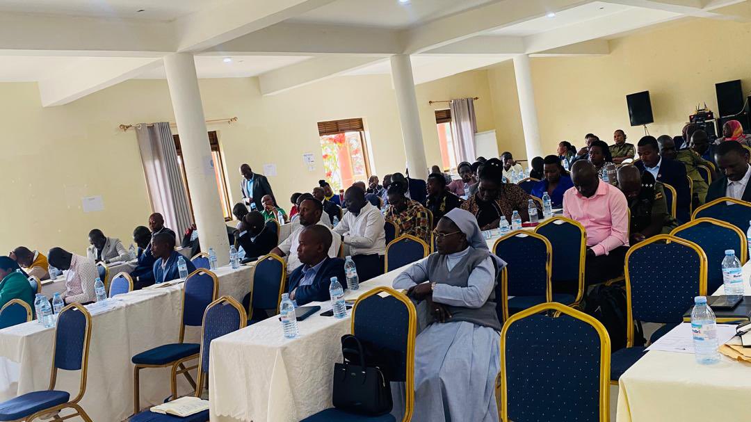 JOYFORCHILDREN's tweet photo. Happening now: launch of the Uganda Secondary Education Expansion Project aimed at improving access to education for girls and boys while improving systems to address violence against children in schools across 17 Western Uganda districts.

Learn more: https://t.co/9s8AbFKHKc https://t.co/jBWEAAItm1