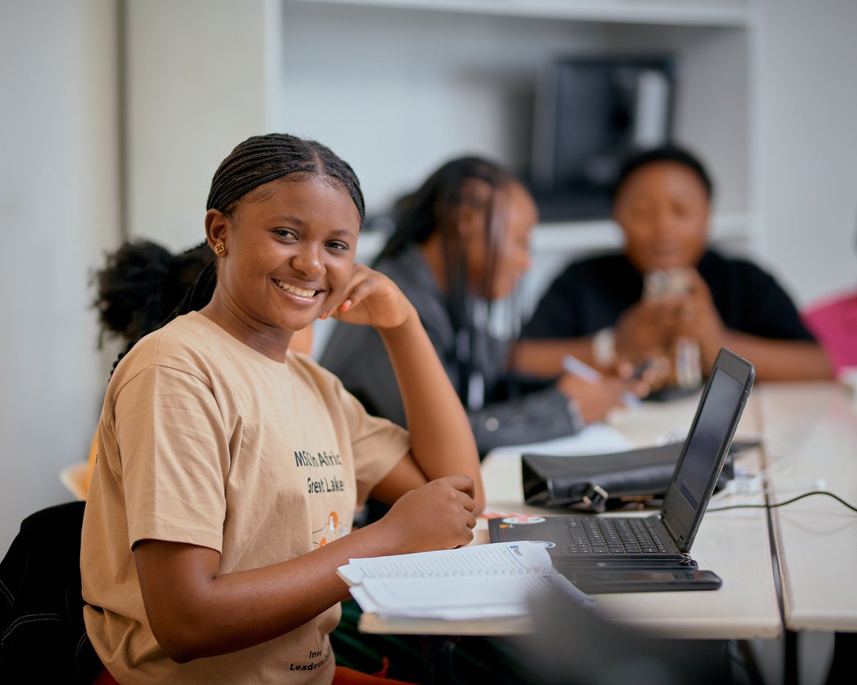 LydieKahambu's tweet image. Dans le cadre d&apos;implémentation de la 2e phase du @msigreatlakes , @WikimediaRDC a organisée 2jours d&apos;atelier de formation avancée sur @wikidata et #SPARQL à Goma @go_innovation

 Nous avions appris à contribuer sur Wikidata et à créer les requêtes #SPARQL.